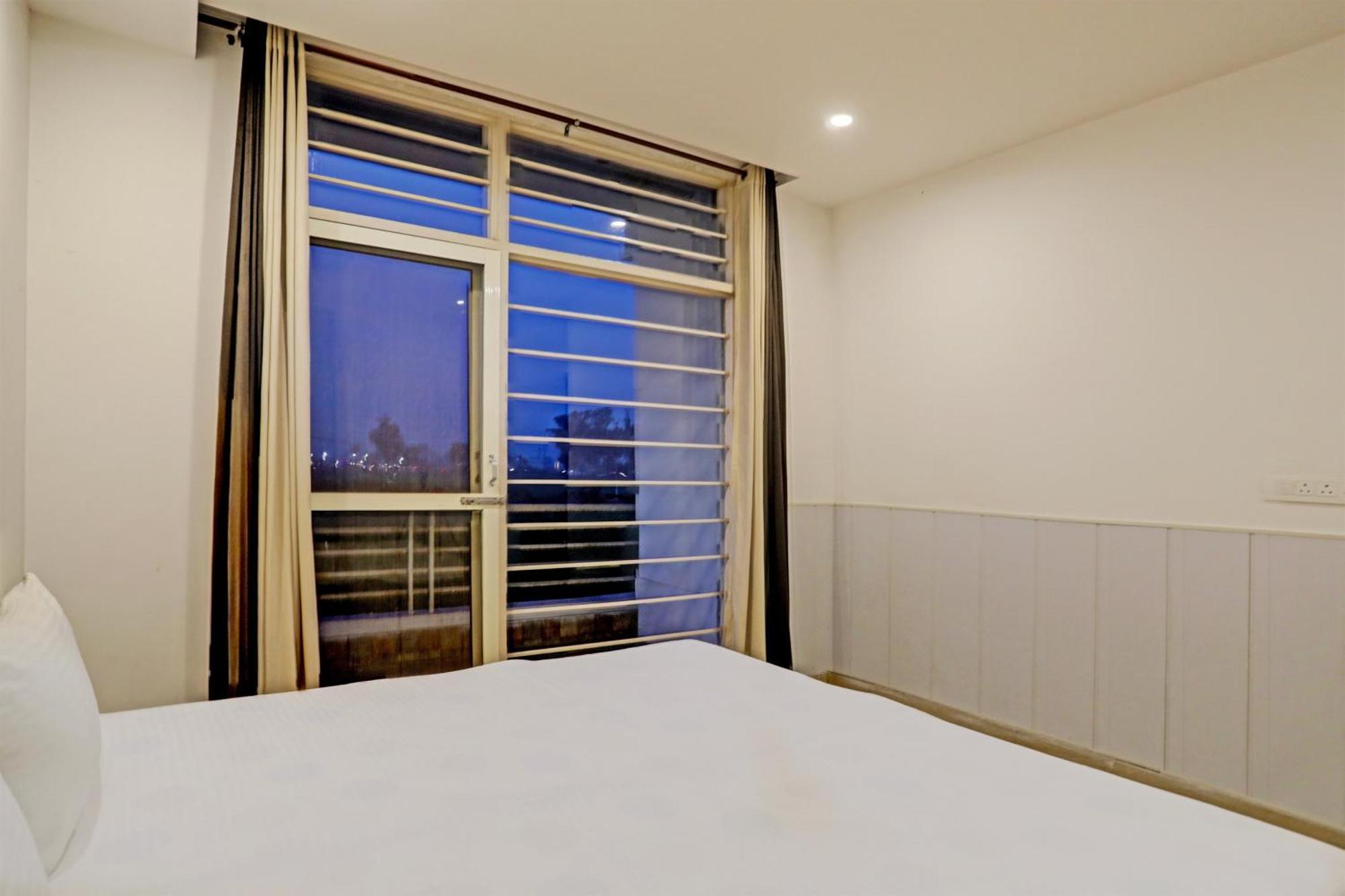Oyo Home Green View Appartments Beas ภายนอก รูปภาพ